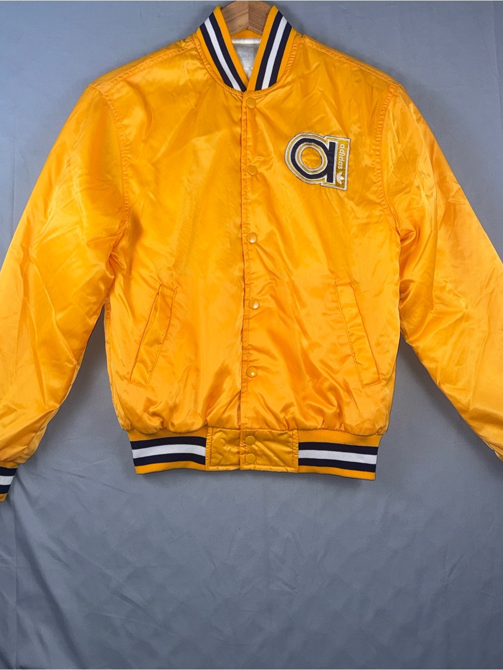 Vintage Adidas Trefoil Satin Bomber Jacket Yellow Big Logo Men’s Small 90s